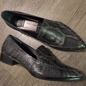 NWOT Dolce Vita • Snakeskin Loafers